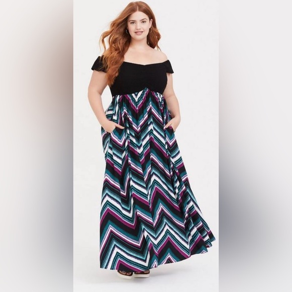 Torrid maxi challis chevron off shoulder dress size 00 - Picture 2 of 7